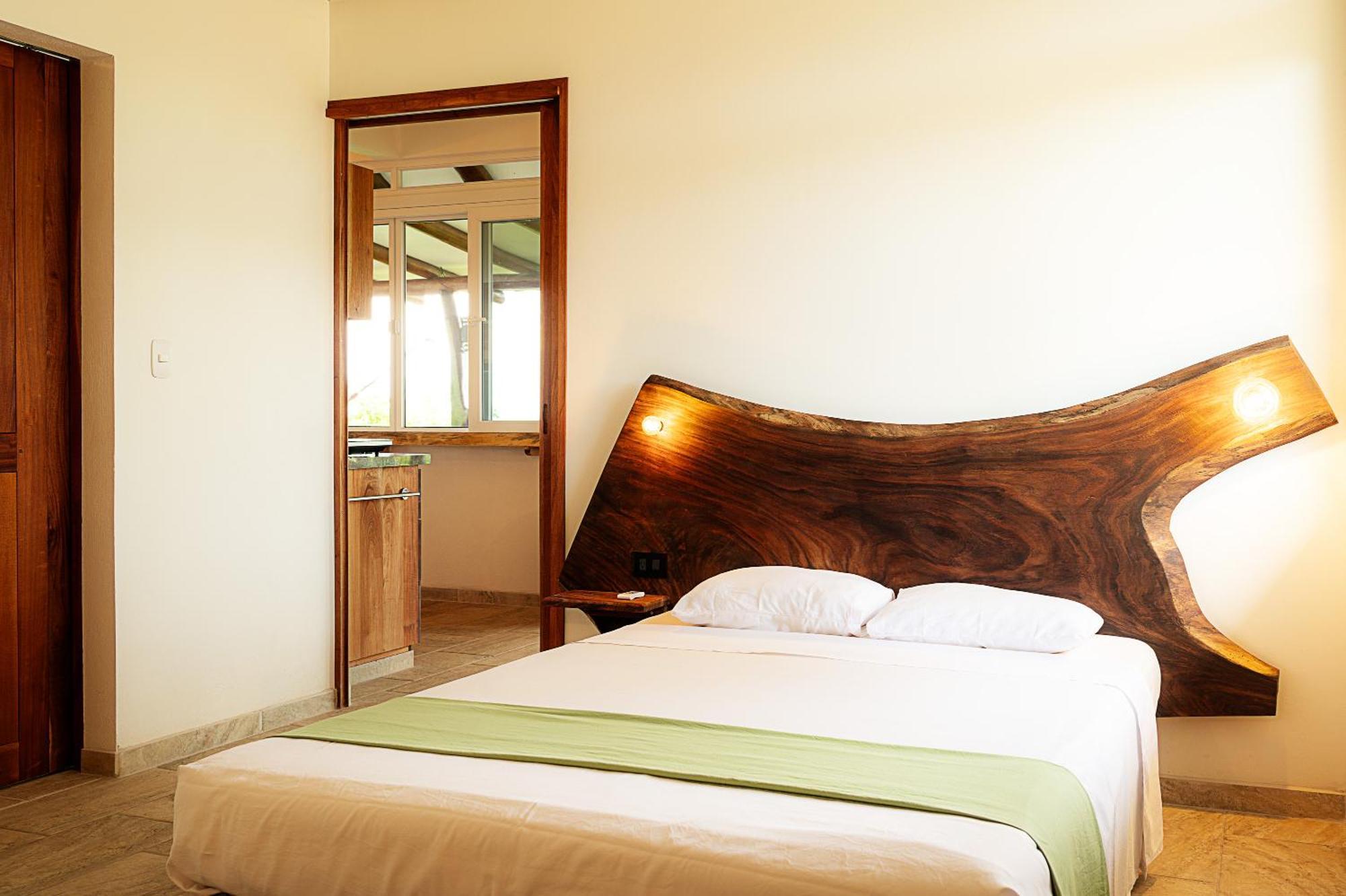 Casa Laureles Bed & Breakfast Playa Bejuco  ภายนอก รูปภาพ
