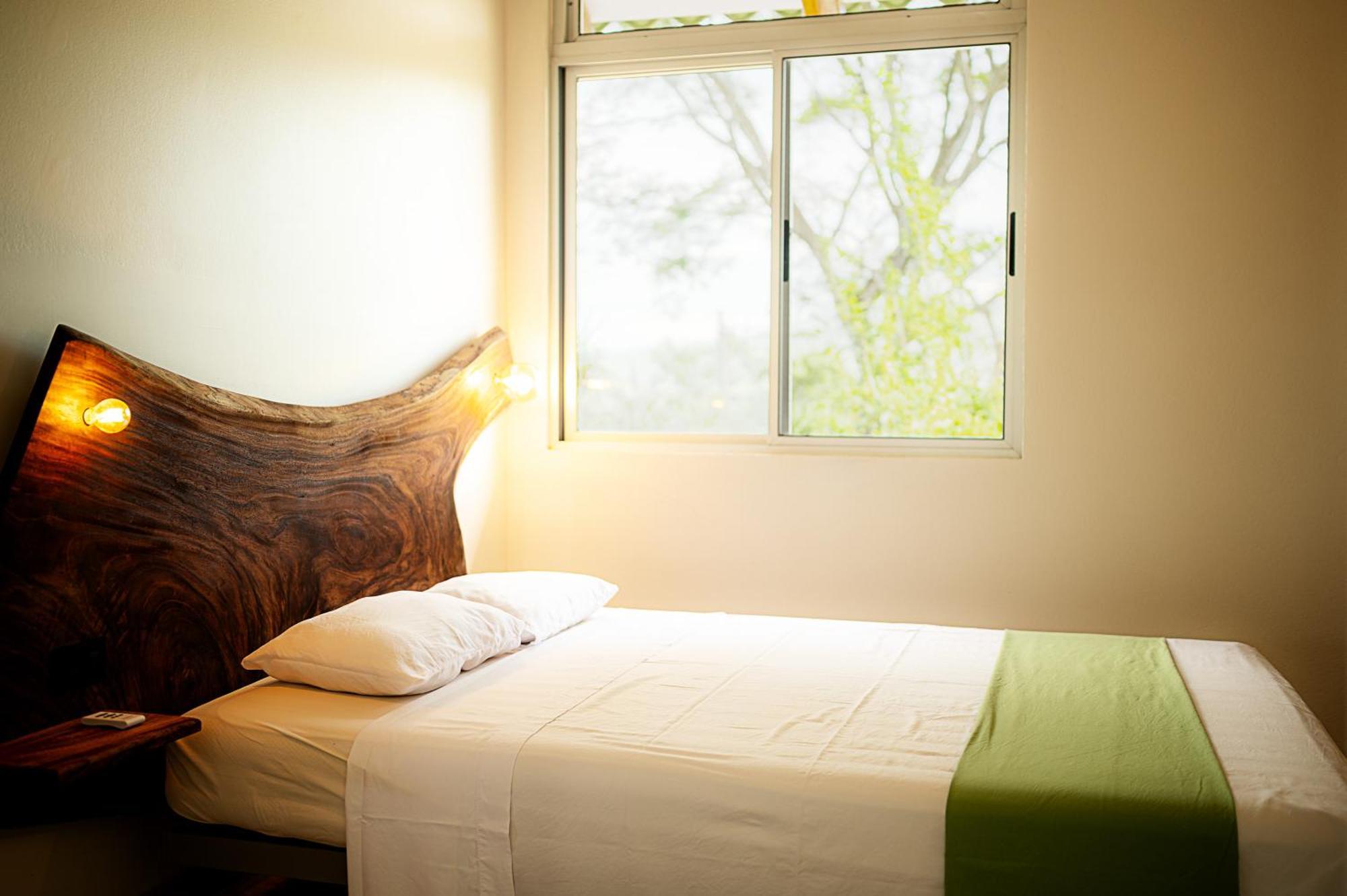 Casa Laureles Bed & Breakfast Playa Bejuco  ภายนอก รูปภาพ